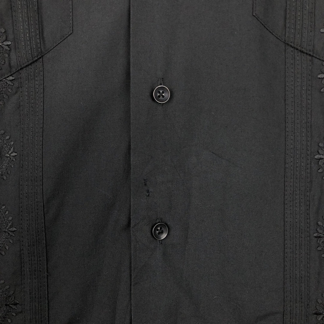 The Havanera Shirt Co. Short-sleeved open-collar Mexican shirt, Cuban shirt, boxy shirt, men's size M. polyester black type Vintage Second Hand