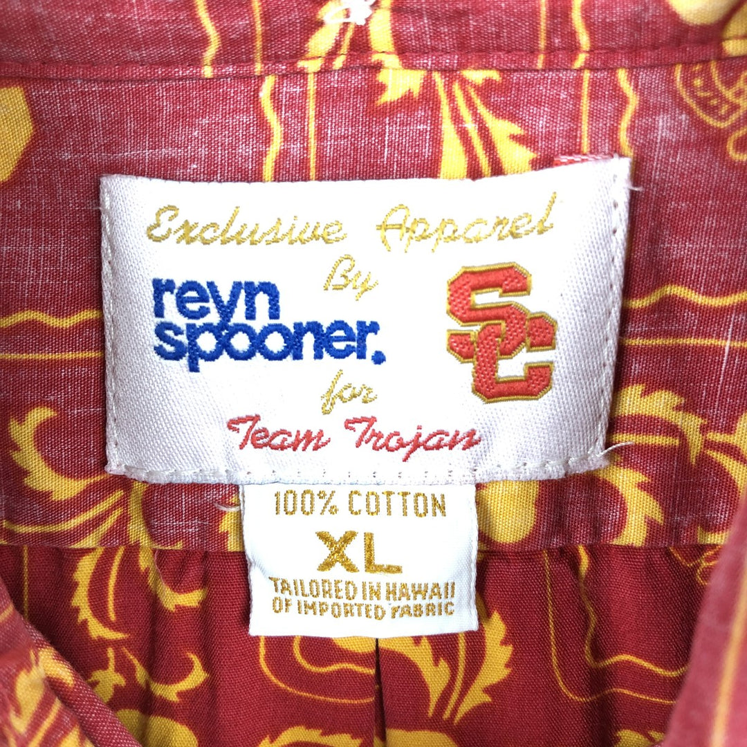 Reyn Spooner TEAM TROJANS all-over print button-down Hawaiian Aloha shirt, boxy style, made in Hawaii, men's size XL equivalent. cotton red type Vintage Second Hand