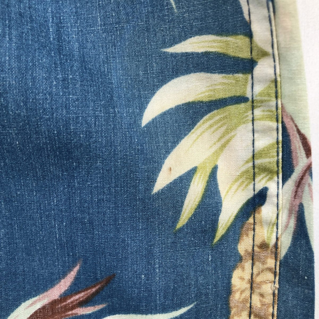 90'S Reyn Spooner swimwear tag, bikini tag, all-over print pullover, button-down, Aloha shirt, boxy shirt, made in Hawaii. cotton navy blue type Vintage Second Hand
