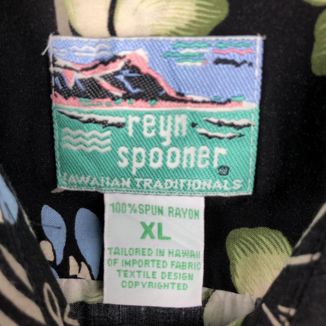 80s-90'S Reyn Spooner Diamond Head tag all-over floral print rayon aloha shirt, boxy fit, men's size XL. Rayon black type Vintage Second Hand