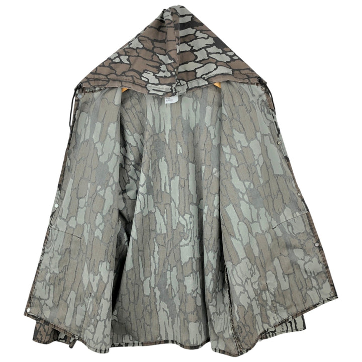 Camouflage pattern Treebark camo hooded jacket, made in USA, men's size XL equivalent, vintage. polyester gray type Vintage Second Hand
