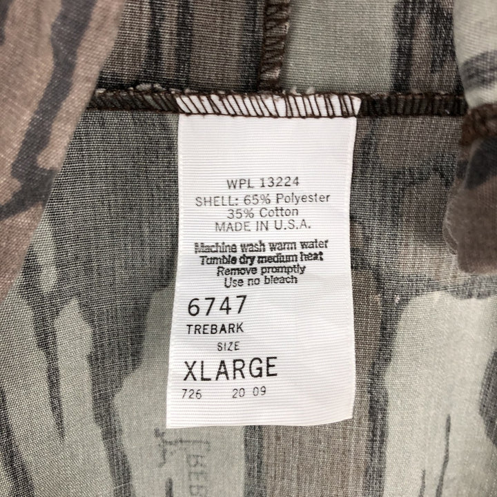 Camouflage pattern Treebark camo hooded jacket, made in USA, men's size XL equivalent, vintage. polyester gray type Vintage Second Hand