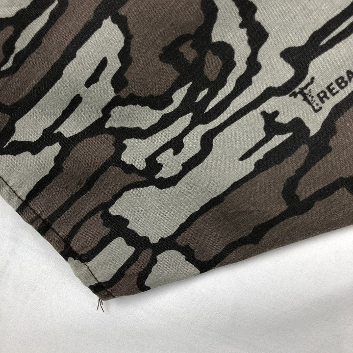 Camouflage pattern Treebark camo hooded jacket, made in USA, men's size XL equivalent, vintage. polyester gray type Vintage Second Hand
