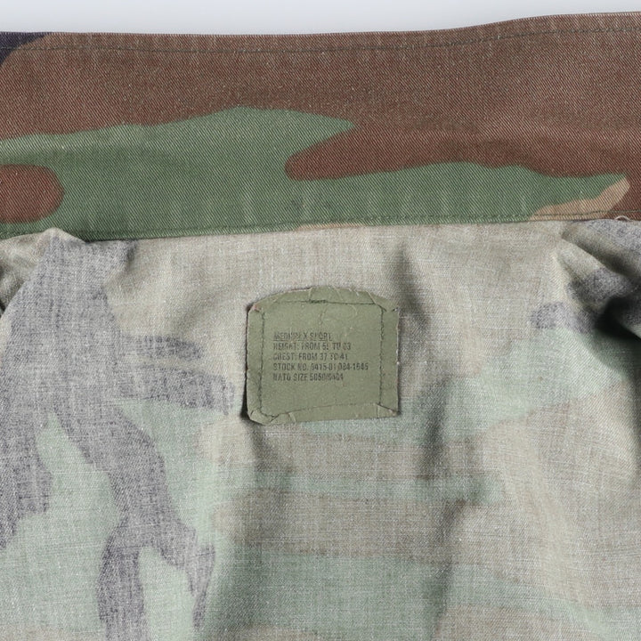 1990'S US Military Issue Camouflage Pattern Woodland Camo Stars and Stripes BDU Military Jacket Made in USA MEDIUM-X-SHORT (Men's M equivalent) Nylon Khaki type Vintage Second Hand