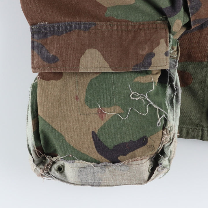 1990'S US Military Issue Camouflage Pattern Woodland Camo BDU Military Jacket, Made in USA, Small-Short (Men's Size S Equivalent), Vintage cotton Khaki type Vintage Second Hand