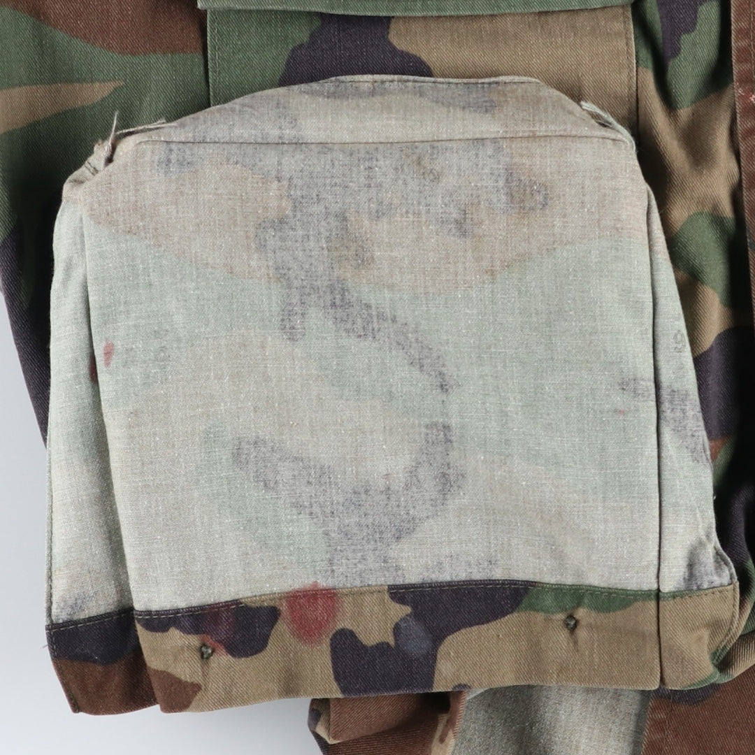 1990'S US Military Issue Camouflage Pattern Woodland Camo BDU Military Jacket, Made in USA, Small-Short (Men's Size S Equivalent), Vintage cotton Khaki type Vintage Second Hand