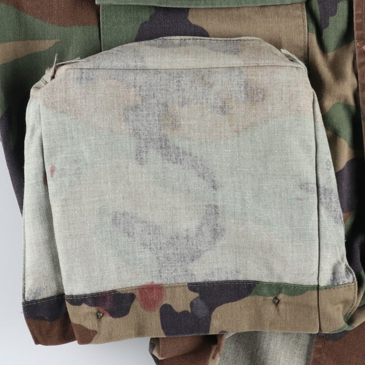1990'S US Military Issue Camouflage Pattern Woodland Camo BDU Military Jacket, Made in USA, Small-Short (Men's Size S Equivalent), Vintage cotton Khaki type Vintage Second Hand