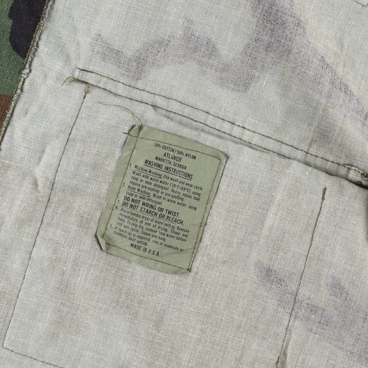 Civilian-made camouflage pattern woodland camo military combat jacket, made in the USA, large size (equivalent to men's L). cotton Khaki type Vintage Second Hand