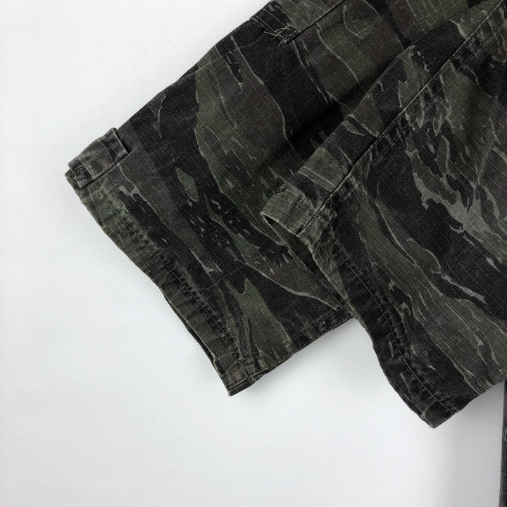 Civilian-made ATLANCO camouflage pattern tiger stripe camo ripstop BDU military jacket, made in USA, men's size XL equivalent. cotton Khaki type Vintage Second Hand