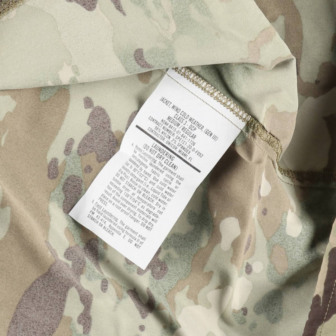 Genuine US military issue, Multicam camouflage pattern, military Gore-Tex parka, made in USA, MEDIUM REGULAR (equivalent to men's M). Nylon Khaki type Vintage Second Hand