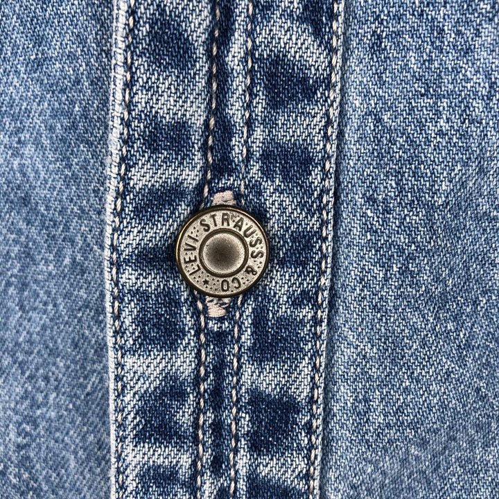 90s-00'S Levi's RED TAB Long-Sleeve Denim Shirt, Men's Size L (Equivalent), Vintage cotton Blue type light blue Vintage Second Hand