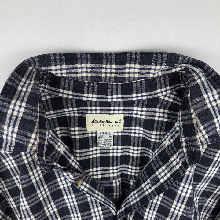 Eddie Bauer short sleeve button down check shirt, men's XL size cotton navy blue type Vintage Second Hand
