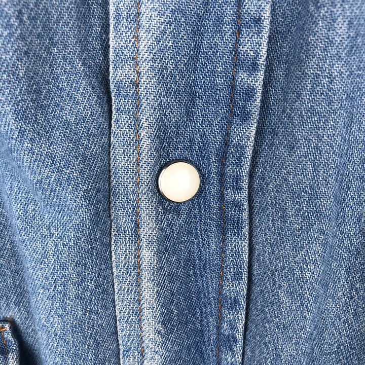 Wrangler Long Sleeve Denim Western Shirt, Men's Size Medium cotton Blue type light blue Vintage Second Hand