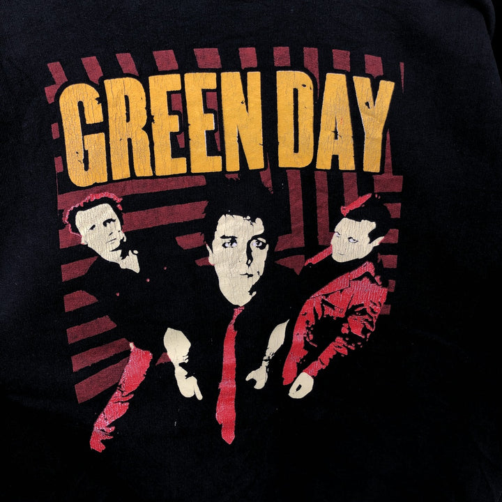 SPORTS CLUB GREEN DAY Band Sweatshirt Pullover Hoodie (Men's Size S) cotton black type Vintage Second Hand
