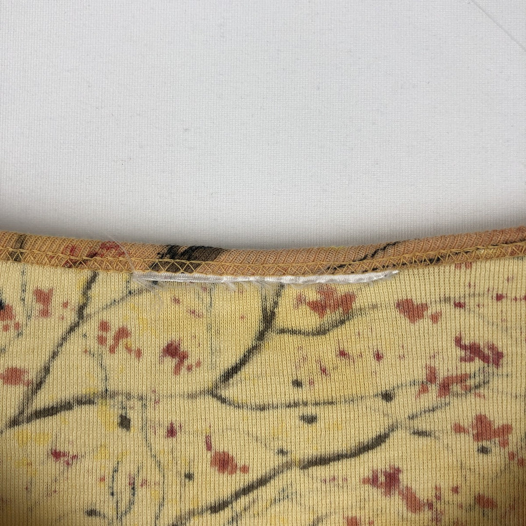 All-over print, rhinestone-embellished, three-quarter sleeve long-sleeve T-shirt (women's size XS equivalent) unclear yellow type Vintage Second Hand