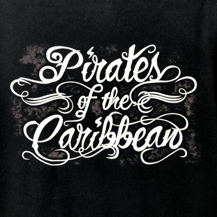 Walt Disney World Pirates of the Caribbean Skull Pattern Movie T-Shirt (Men's XL equivalent) cotton black type Vintage Second Hand