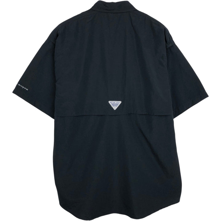 Columbia Bahamas Button-Down Short-Sleeve Fishing Shirt, Men's Size M (approx.) Nylon black type Vintage Second Hand