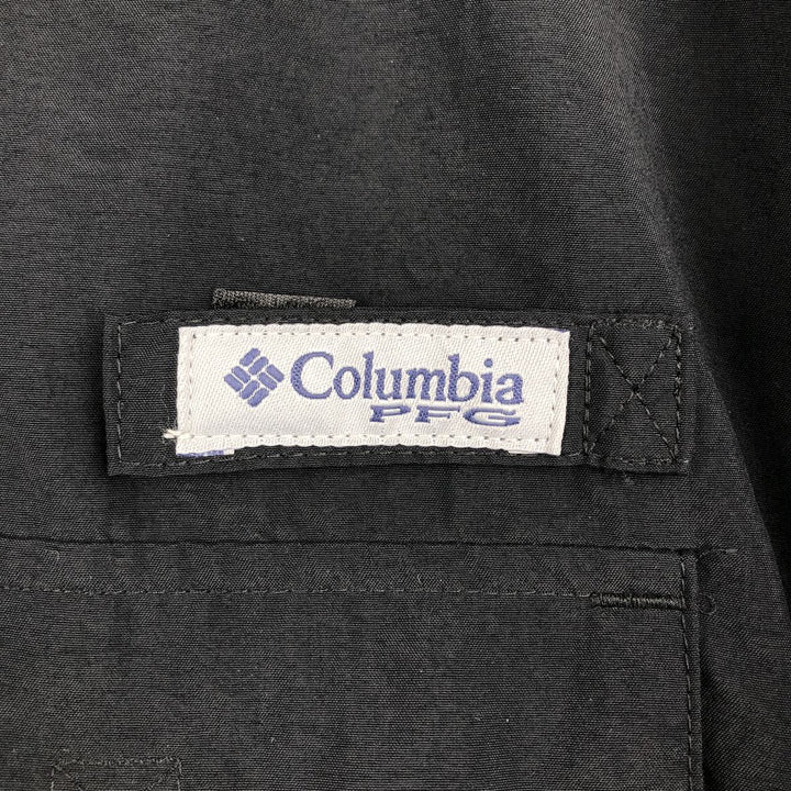 Columbia Bahamas Button-Down Short-Sleeve Fishing Shirt, Men's Size M (approx.) Nylon black type Vintage Second Hand