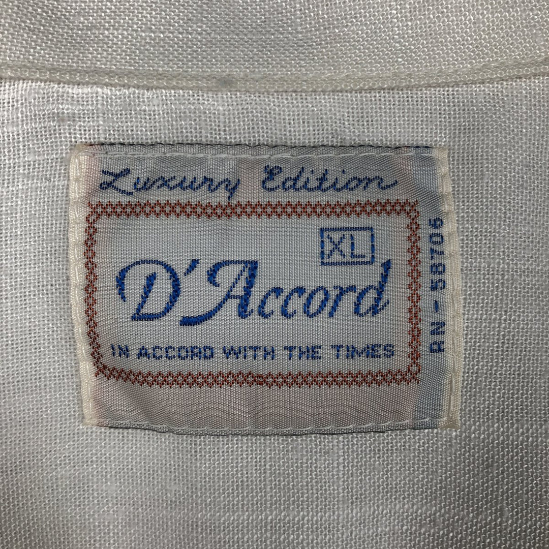 90s-00'S D'Accord Short-Sleeve Open-Collar Viscose x Polyester Box Shirt, Made in USA, Men's XL Equivalent, Vintage polyester white type Vintage Second Hand