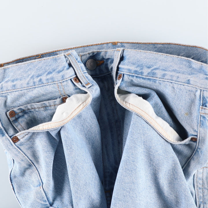 2000'S Levi's 505 Regular Fit Denim Shorts (Men's size W33 equivalent) cotton Blue type light blue Vintage Second Hand