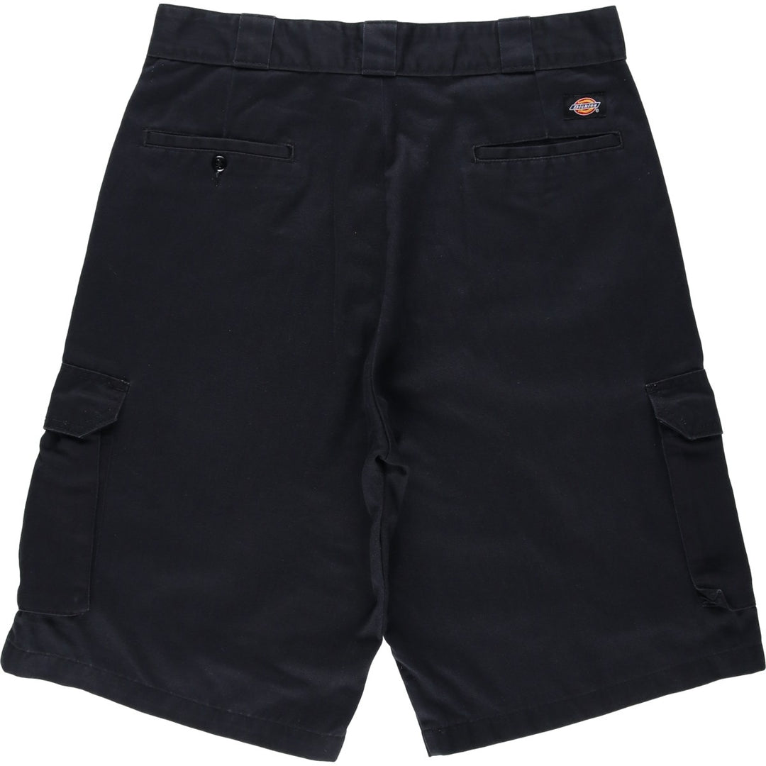 Dickies Loose Fit Cargo Shorts (Men's W35 equivalent) polyester black type Vintage Second Hand