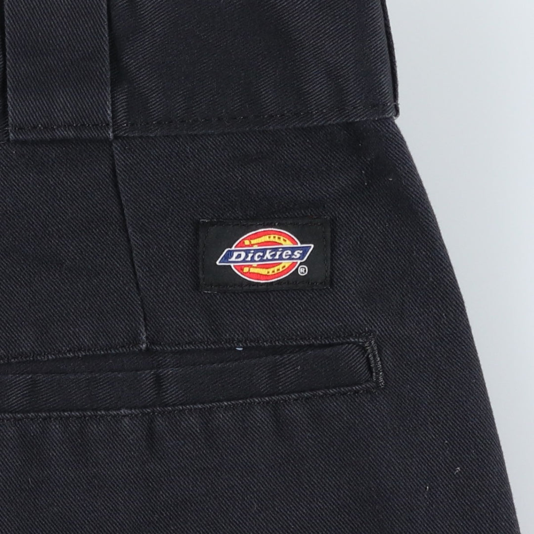 Dickies Loose Fit Cargo Shorts (Men's W35 equivalent) polyester black type Vintage Second Hand
