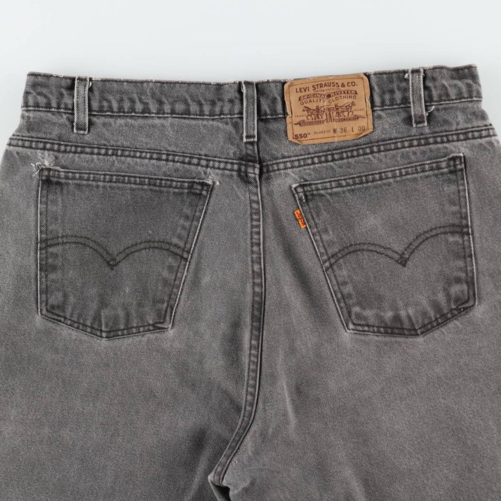 Levi's 550 Relaxed Fit Black Denim Shorts (Men's W35 equivalent) cotton black type Vintage Second Hand