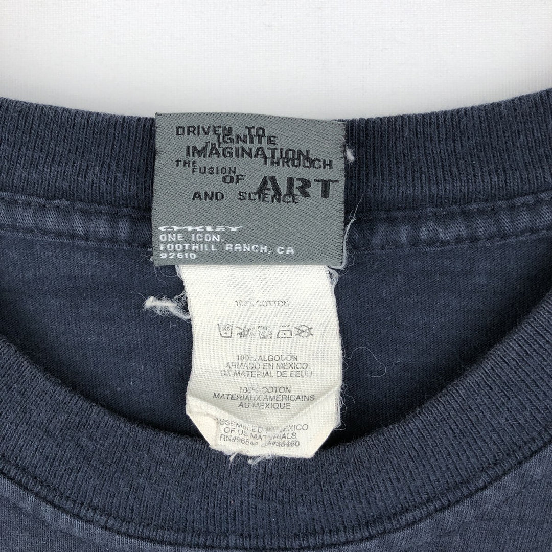 Oakley logo t-shirt, men's size XL. cotton navy blue type Vintage Second Hand