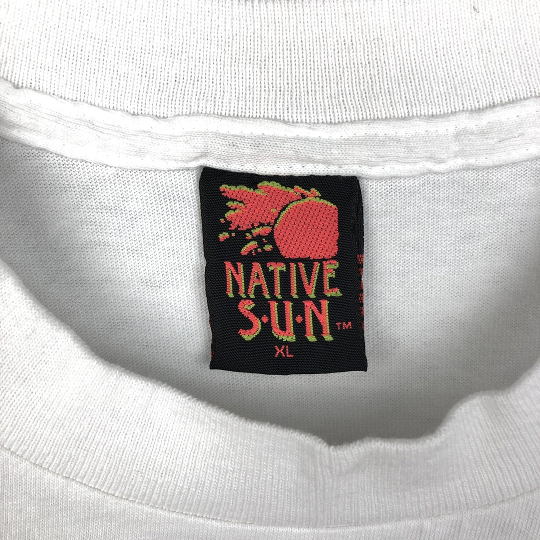 90'S Native Sun Hooters Flag Pattern Advertising T-Shirt, Made in USA, Men's XL equivalent, Vintage cotton white type Vintage Second Hand