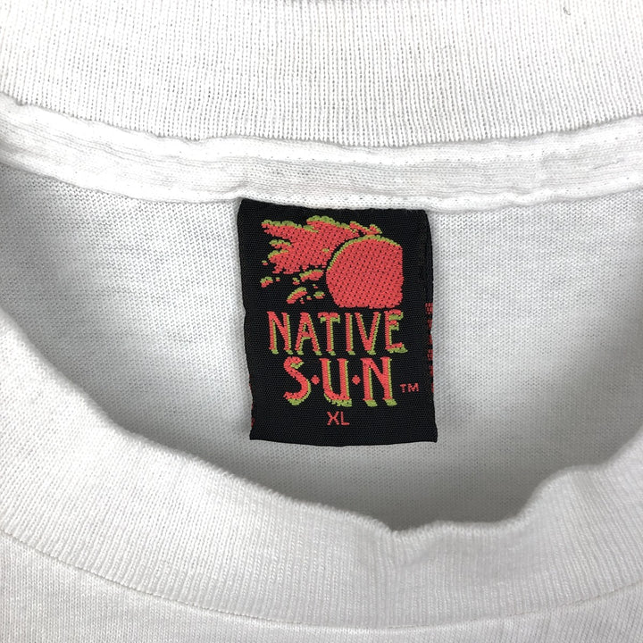 90'S Native Sun Hooters Flag Pattern Advertising T-Shirt, Made in USA, Men's XL equivalent, Vintage cotton white type Vintage Second Hand