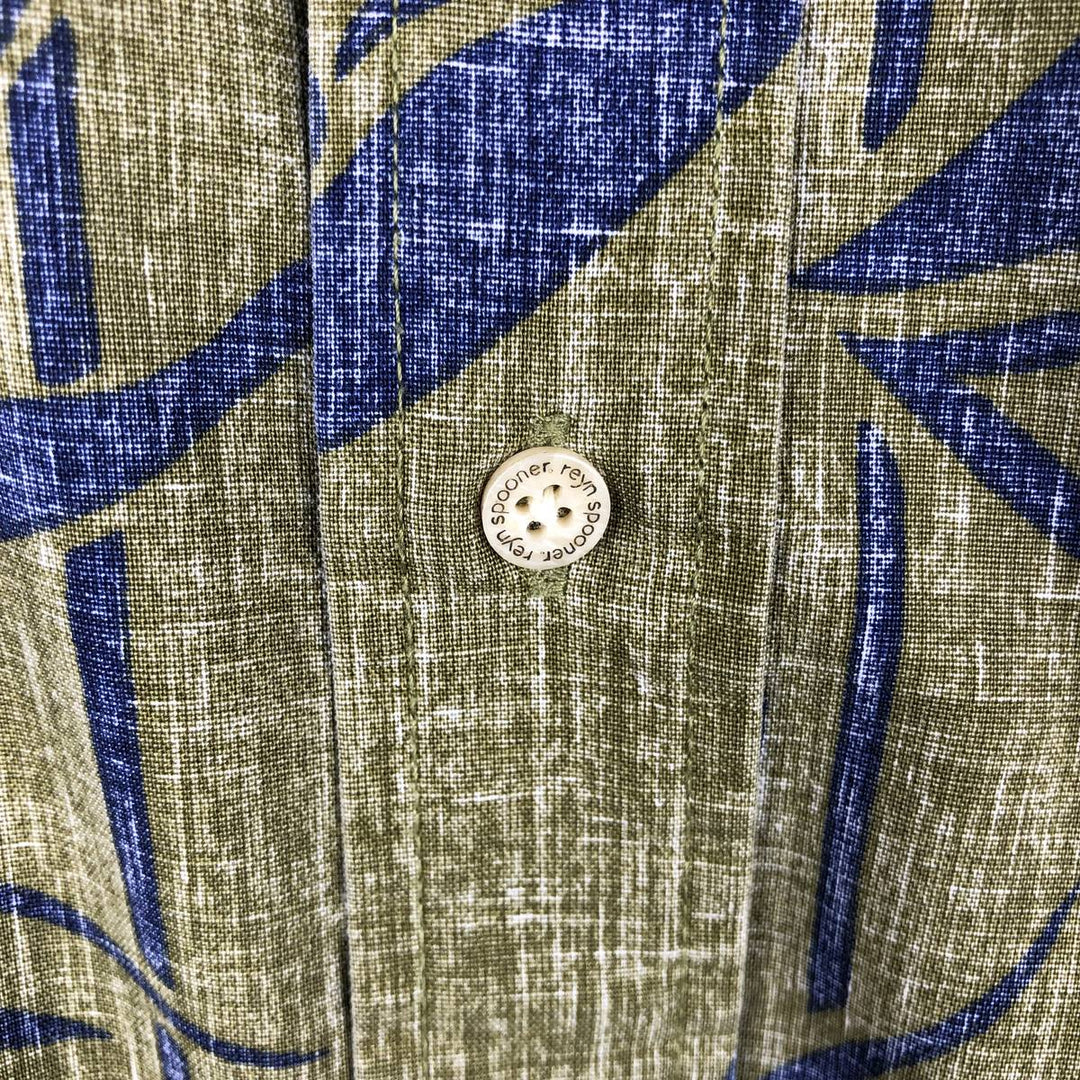 Reyn Spooner Alfred Shaheen Botanical Pattern Button-Down Aloha Shirt, Boxy Shirt, Men's Size L (approx.) cotton Khaki type Vintage Second Hand