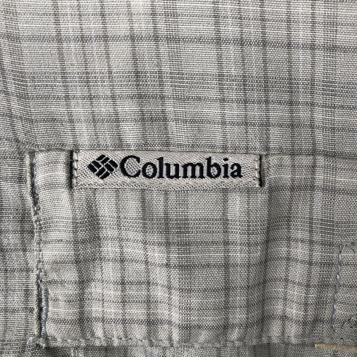 90s-00'S Columbia GRT Short-Sleeve Button-Down Check Shirt, Men's Size XL (Equivalent), Vintage polyester Khaki type sage green Vintage Second Hand