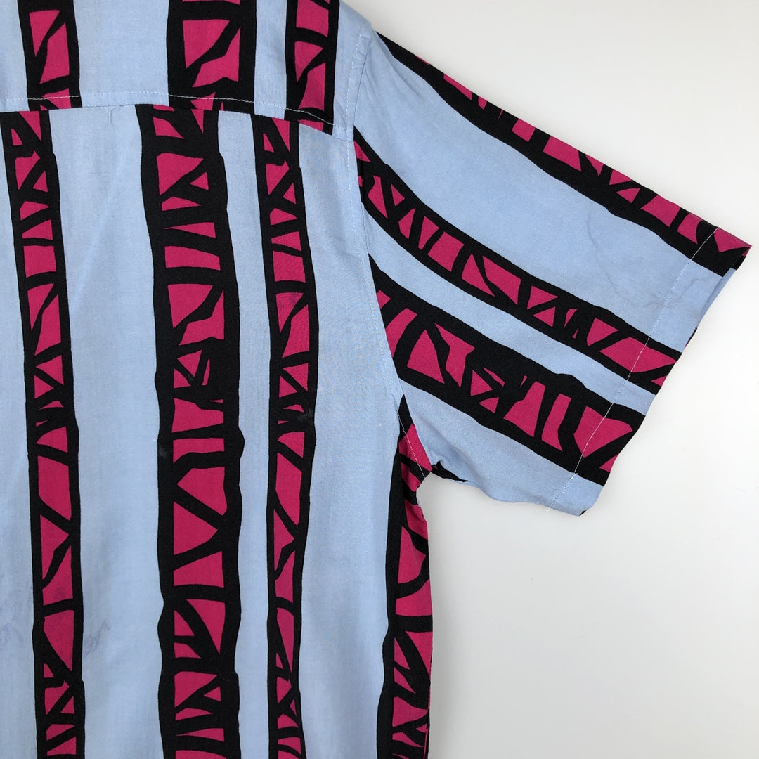 T&C Surf Designs All-over Stripe Pattern Short-Sleeve Rayon Shirt, Boxy Fit, Men's Size L (approx.) Rayon Blue type light blue Vintage Second Hand