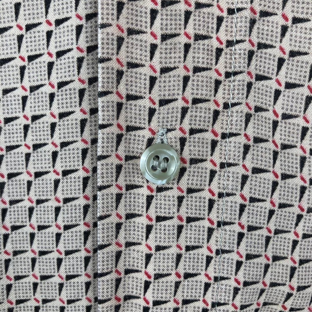 Puritan all-over geometric print short-sleeved rayon box shirt, men's size M equivalent. Rayon cheek Vintage Second Hand