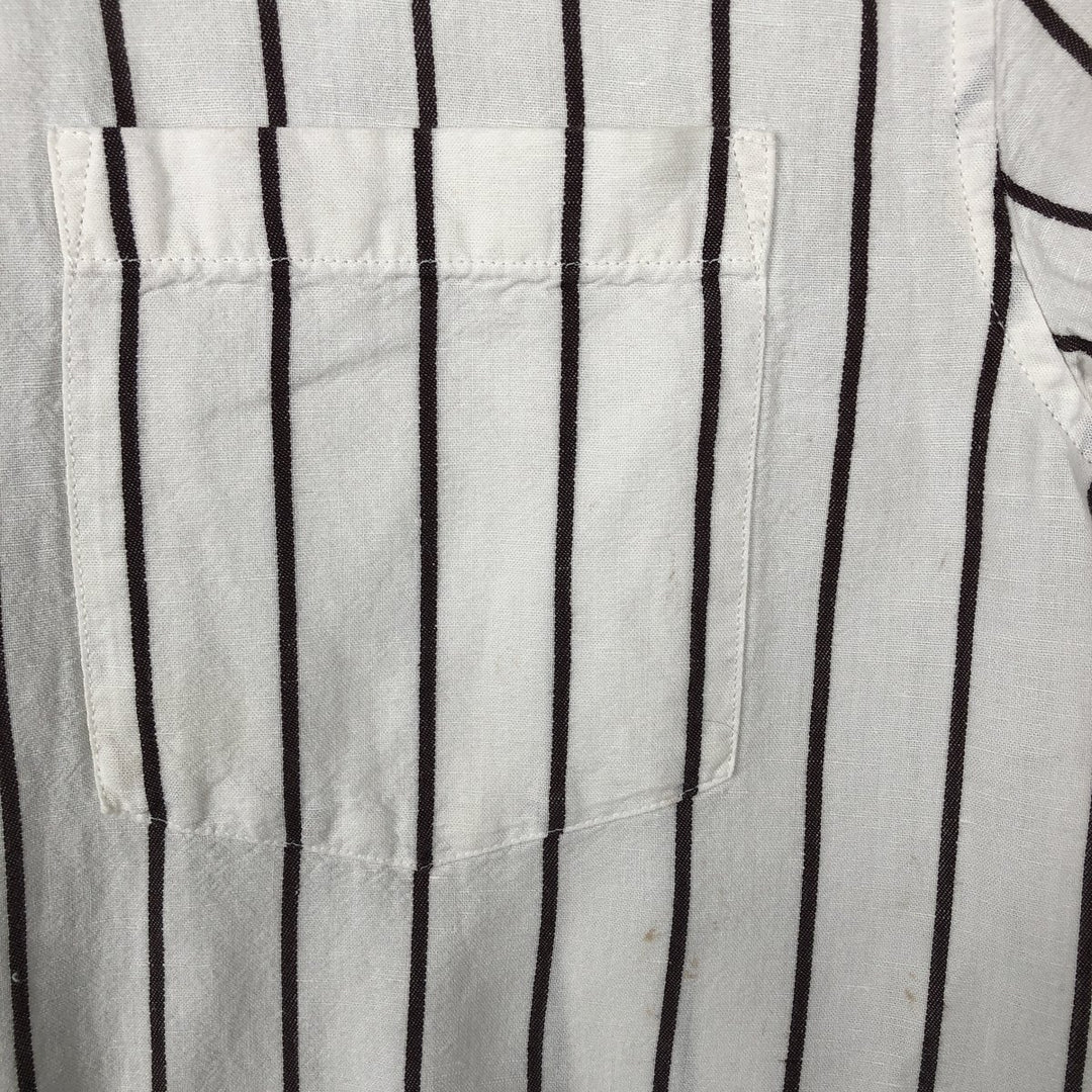 2000'S Banana Republic Slim Fit Stripe Pattern Short-Sleeve Open Collar Linen Shirt, Boxy Shirt, Men's Size S (approx.) linen white type Vintage Second Hand