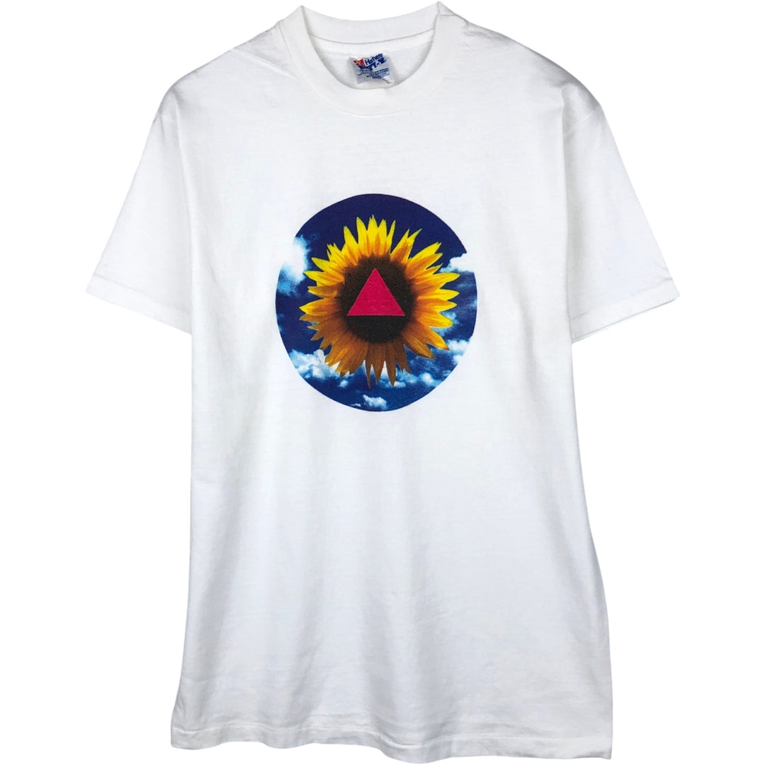 90'S Hanes floral sunflower pattern photo t-shirt, made in USA, men's size M equivalent, vintage. cotton white type Vintage Second Hand