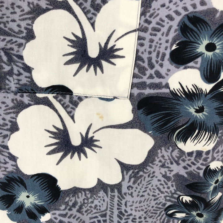 Ocean Pacific all-over floral print open-collar Hawaiian Aloha shirt, boxy style, men's size XL equivalent. cotton gray type Vintage Second Hand