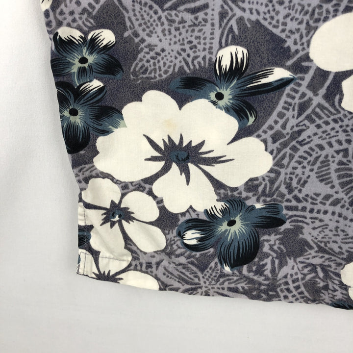 Ocean Pacific all-over floral print open-collar Hawaiian Aloha shirt, boxy style, men's size XL equivalent. cotton gray type Vintage Second Hand