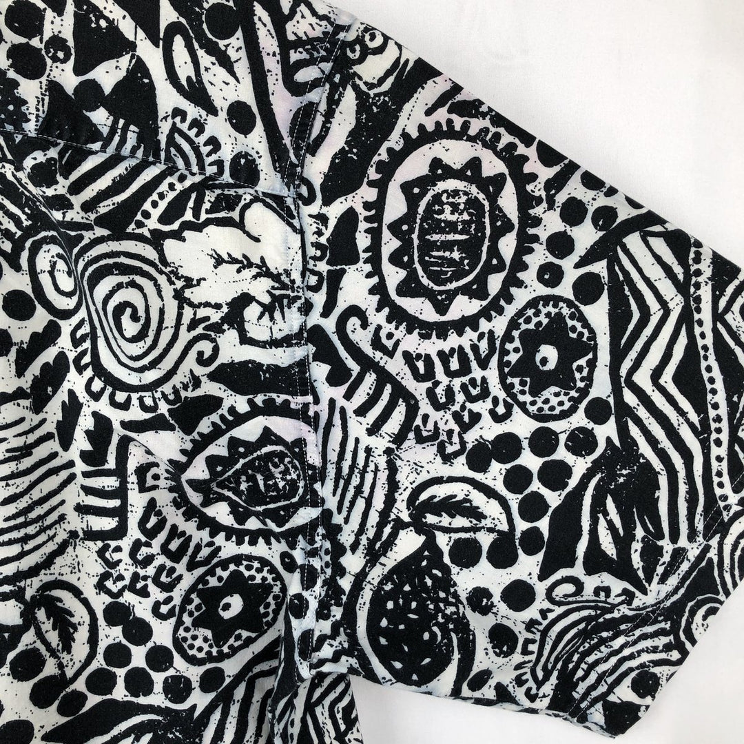 Kappa all-over print open-collar Hawaiian Aloha shirt, boxy style, made in Italy, men's size L equivalent. cotton white type Vintage Second Hand