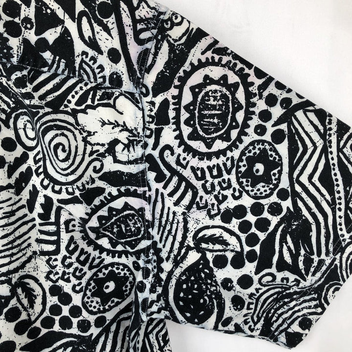 Kappa all-over print open-collar Hawaiian Aloha shirt, boxy style, made in Italy, men's size L equivalent. cotton white type Vintage Second Hand