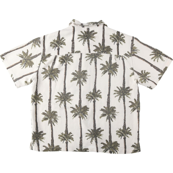 St. John's Bay all-over palm tree print rayon Hawaiian Aloha shirt, boxy style, men's size L equivalent. Rayon ivory Vintage Second Hand