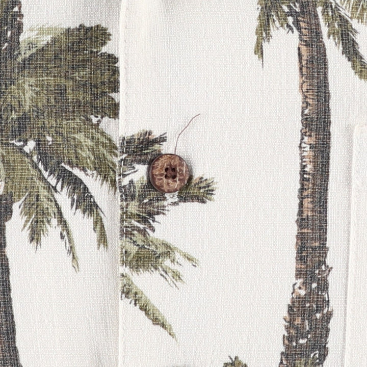 St. John's Bay all-over palm tree print rayon Hawaiian Aloha shirt, boxy style, men's size L equivalent. Rayon ivory Vintage Second Hand
