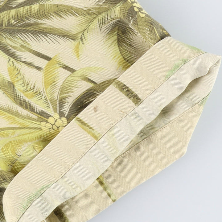 Tommy Bahama all-over palm tree herringbone open-collar silk Hawaiian Aloha shirt, boxy fit, men's size M. silk Khaki type beige Vintage Second Hand