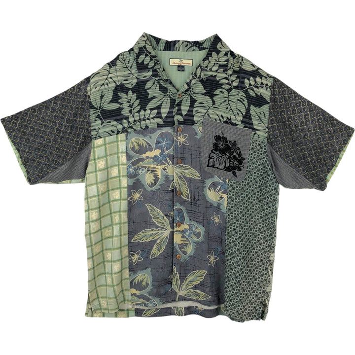 Tommy Bahama all-over print silk patchwork open-collar Hawaiian Aloha shirt, boxy style, men's size M. silk green type Vintage Second Hand