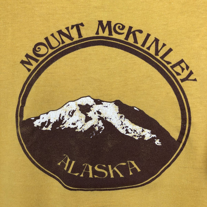 80'S Collegiate Pacific Print T-Shirt, Made in USA, Men's XL equivalent, Vintage cotton yellow type Vintage Second Hand