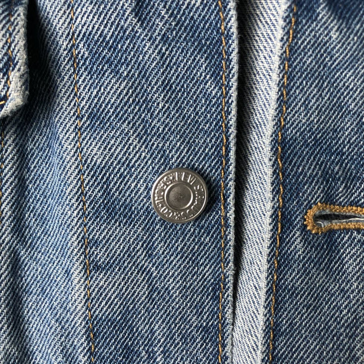 Levi's denim jacket, denim jacket, men's size XL cotton blue type Vintage Second Hand