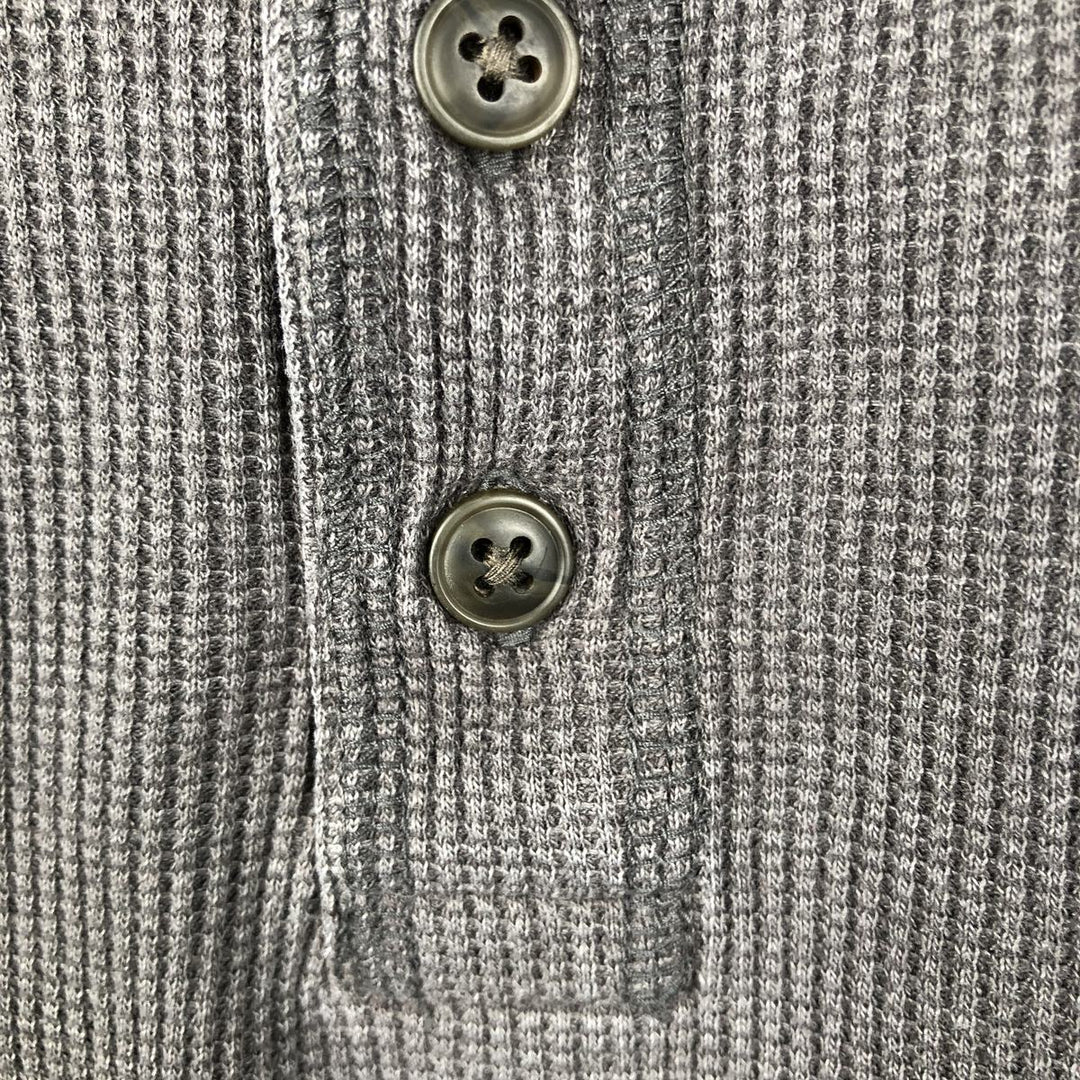 2000'S St. John's Bay Henley Neck Thermal Long-Sleeve T-Shirt (Men's Size L) cotton Charcoal Vintage Second Hand