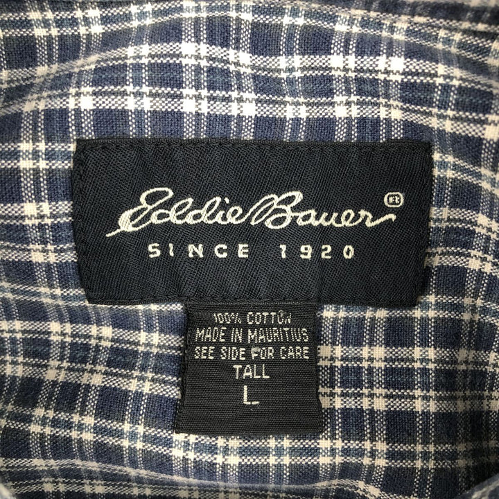 Eddie Bauer short sleeve button down check shirt, men's size L cotton navy blue type Vintage Second Hand
