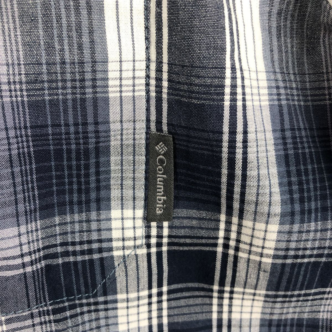 Columbia Regular Fit Ombre Check Short-Sleeve Button-Down Check Shirt (Men's Size L) cotton white type Vintage Second Hand