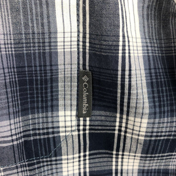 Columbia Regular Fit Ombre Check Short-Sleeve Button-Down Check Shirt (Men's Size L) cotton white type Vintage Second Hand
